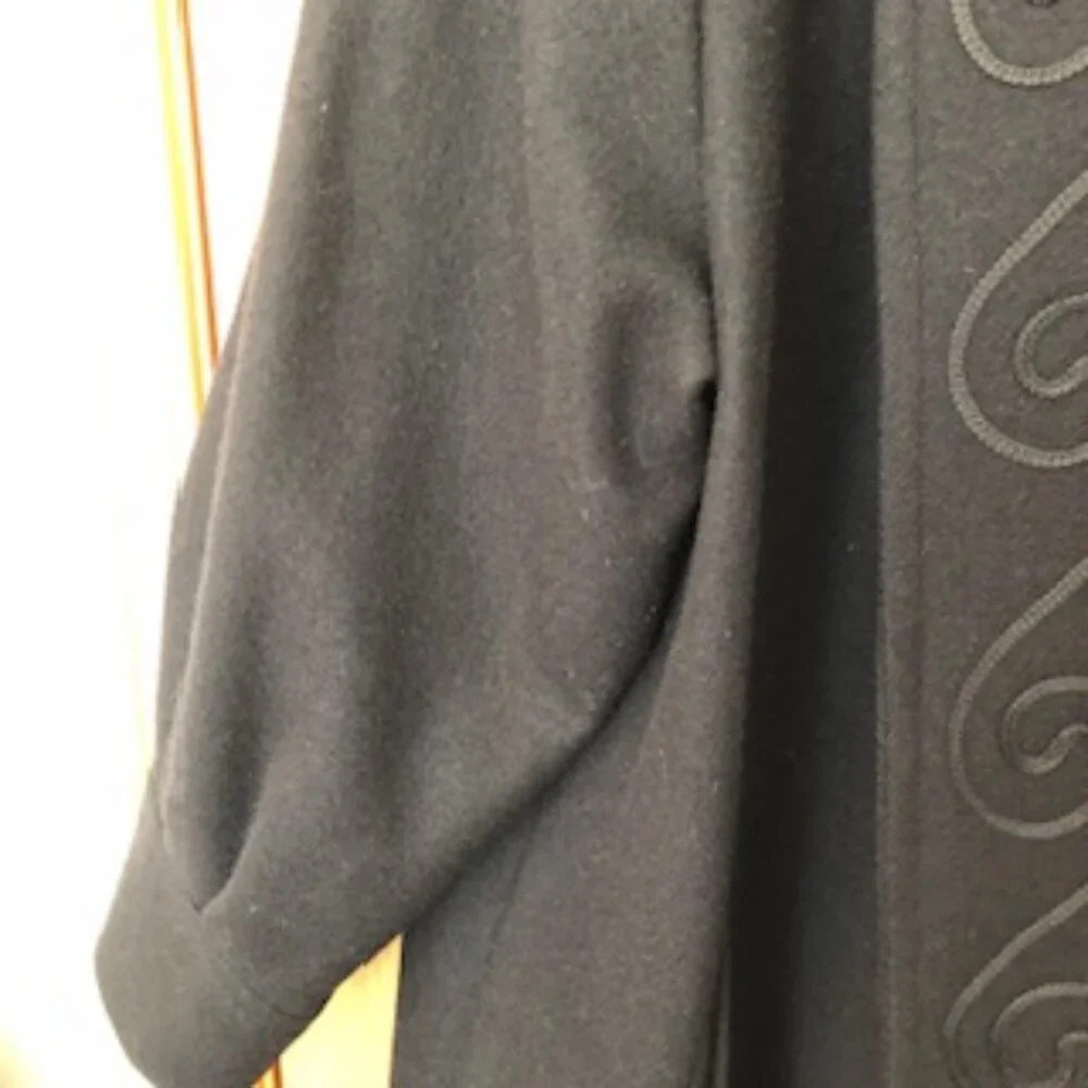 Vintage 1990s Lady Suzette Stylish Black Winter Coat Embroidered Lapels L XL